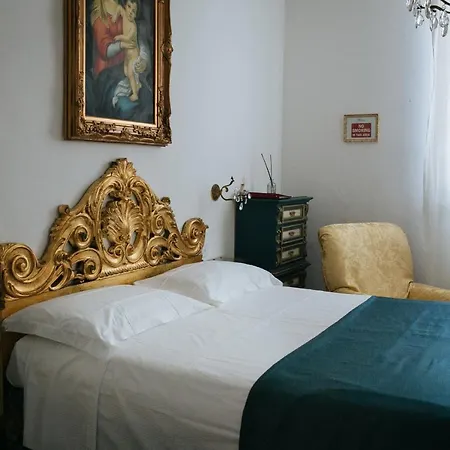 Domus Socolatae Residenza D'epoca Charming - Adults Only ベッド・アンド・ブレックファスト フォッローニカ